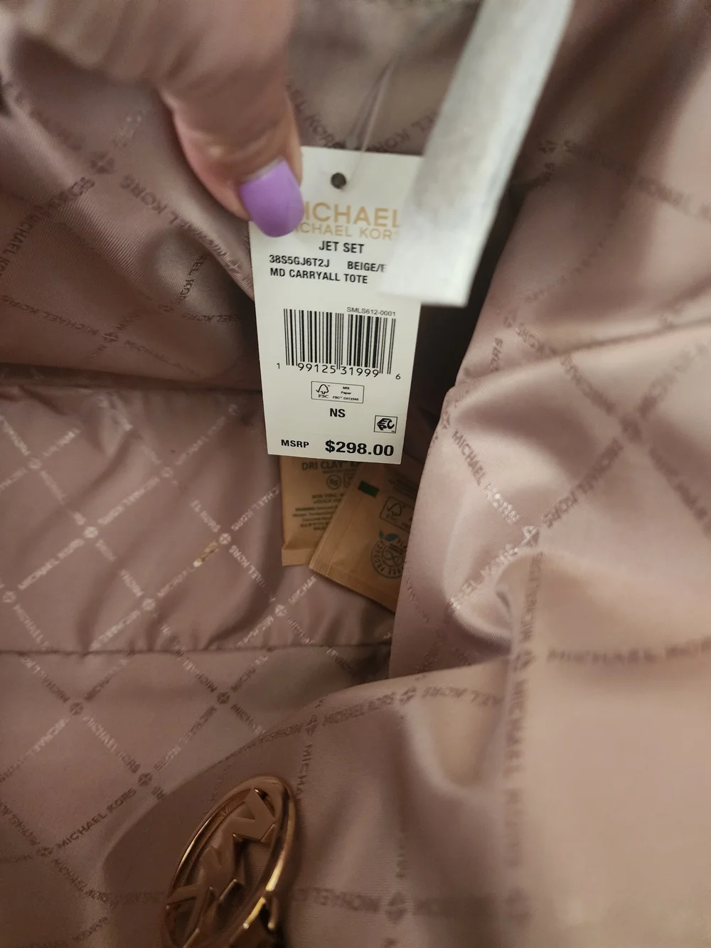 ✨ Michael Kors NWT Bag & Makeup Bundle ✨